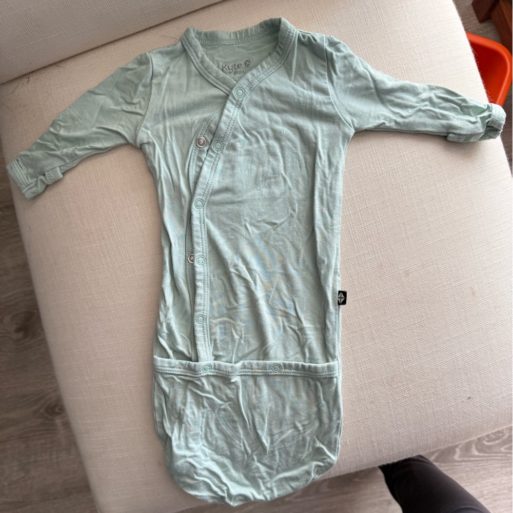 Kyte BABY Sage Green Bundler